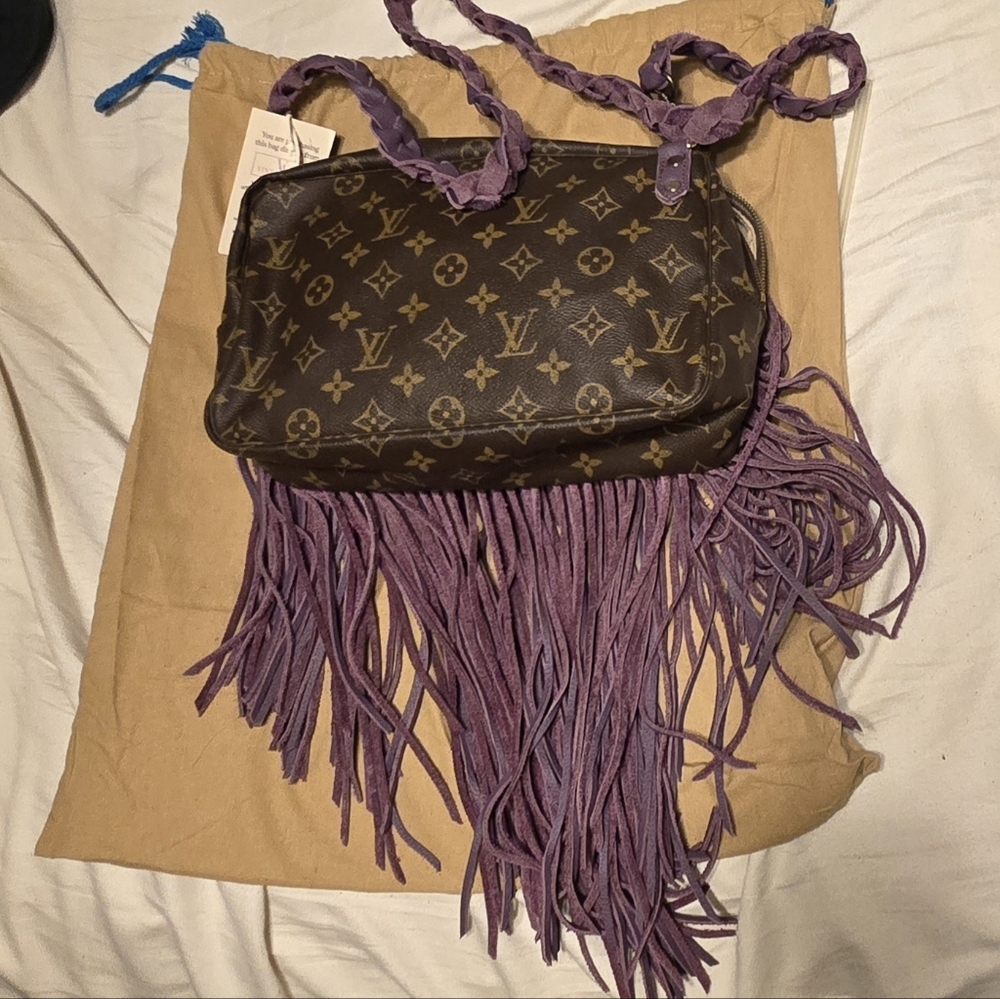 Brand NEW rare Vintage Boho Purple Fringe LV Crossbody - Picture 3 of 4